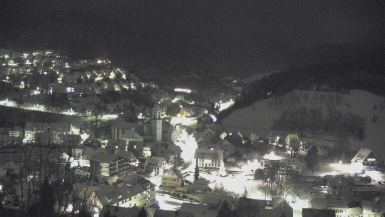 Dieses Bild zeigt eine Webcam-Aufnahme von Ottenhöfen, aufgenommen am Mittwoch, den 07.01.2026 um 23:30 Uhr