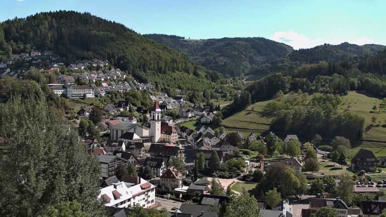 Dieses Bild zeigt eine Webcam-Aufnahme von Ottenhöfen, aufgenommen am Samstag, den 12.09.2026 um 15:20 Uhr