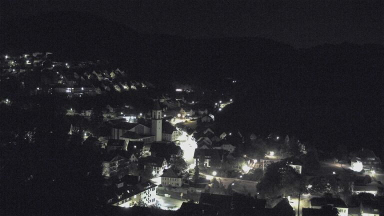 Dieses Bild zeigt eine Webcam-Aufnahme von Ottenhöfen, aufgenommen am Sonntag, den 09.08.2026 um 02:30 Uhr
