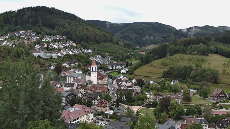 Dieses Bild zeigt eine Webcam-Aufnahme von Ottenhöfen, aufgenommen am Mittwoch, den 09.09.2026 um 08:20 Uhr