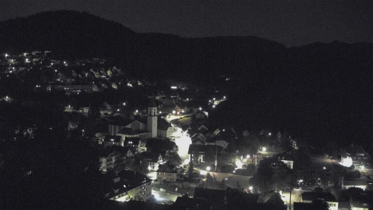 Dieses Bild zeigt eine Webcam-Aufnahme von Ottenhöfen, aufgenommen am Sonntag, den 05.07.2026 um 00:30 Uhr