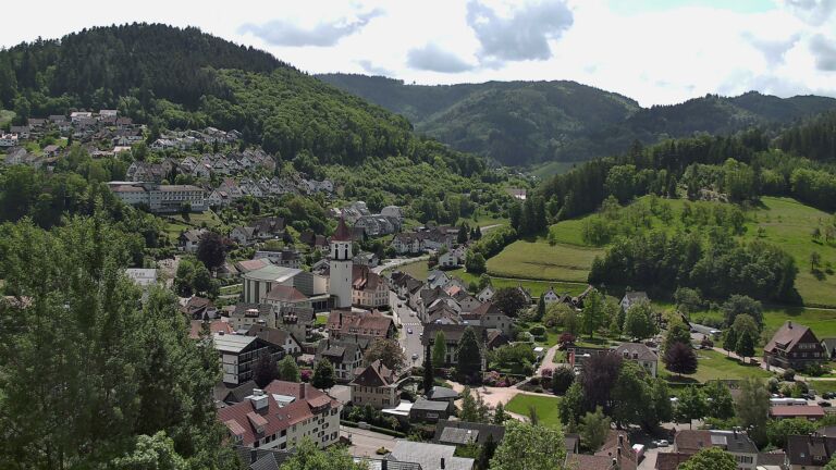 Dieses Bild zeigt eine Webcam-Aufnahme von Ottenhöfen, aufgenommen am Donnerstag, den 21.05.2026 um 12:40 Uhr