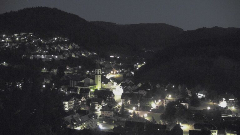 Dieses Bild zeigt eine Webcam-Aufnahme von Ottenhöfen, aufgenommen am Montag, den 25.05.2026 um 22:30 Uhr