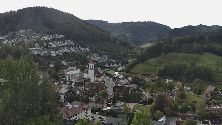 Dieses Bild zeigt eine Webcam-Aufnahme von Ottenhöfen, aufgenommen am Donnerstag, den 15.10.2026 um 10:30 Uhr