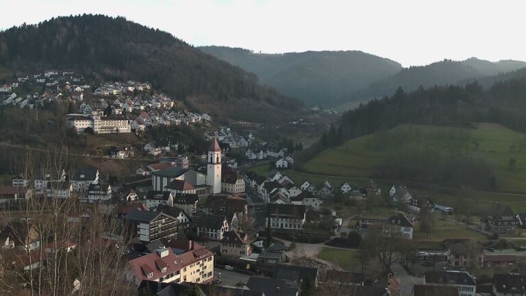 Dieses Bild zeigt eine Webcam-Aufnahme von Ottenhöfen, aufgenommen am Montag, den 09.02.2026 um 16:30 Uhr