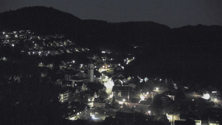 Dieses Bild zeigt eine Webcam-Aufnahme von Ottenhöfen, aufgenommen am Mittwoch, den 01.07.2026 um 23:00 Uhr