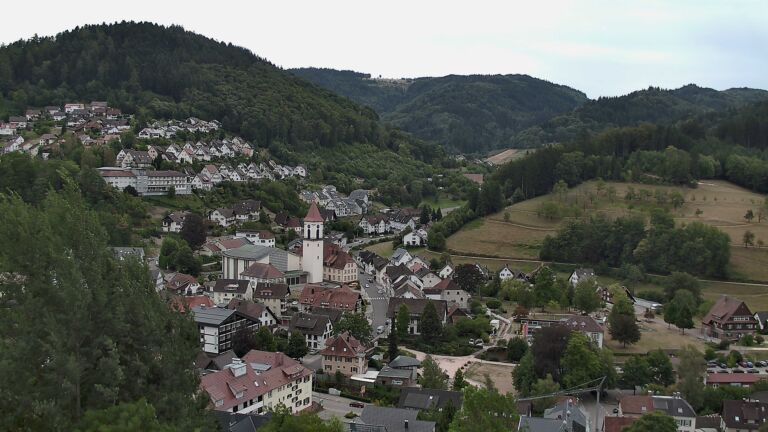 Dieses Bild zeigt eine Webcam-Aufnahme von Ottenhöfen, aufgenommen am Sonntag, den 09.08.2026 um 14:50 Uhr