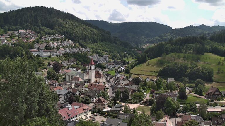 Dieses Bild zeigt eine Webcam-Aufnahme von Ottenhöfen, aufgenommen am Dienstag, den 30.06.2026 um 14:40 Uhr