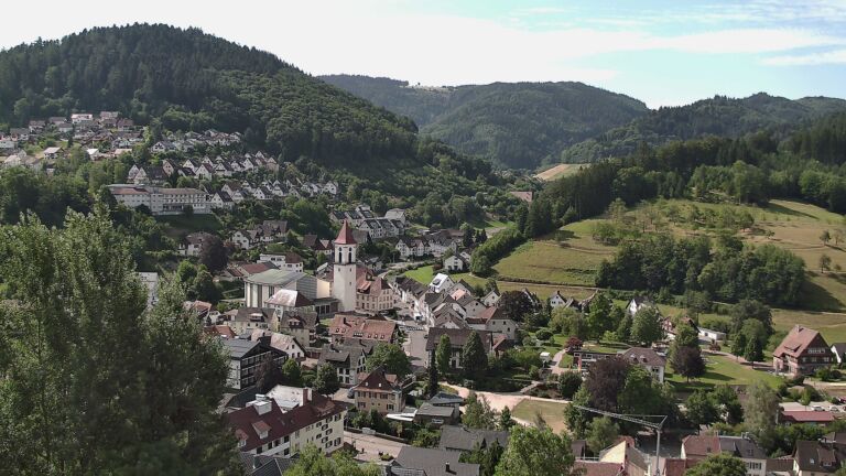 Dieses Bild zeigt eine Webcam-Aufnahme von Ottenhöfen, aufgenommen am Mittwoch, den 08.07.2026 um 10:20 Uhr