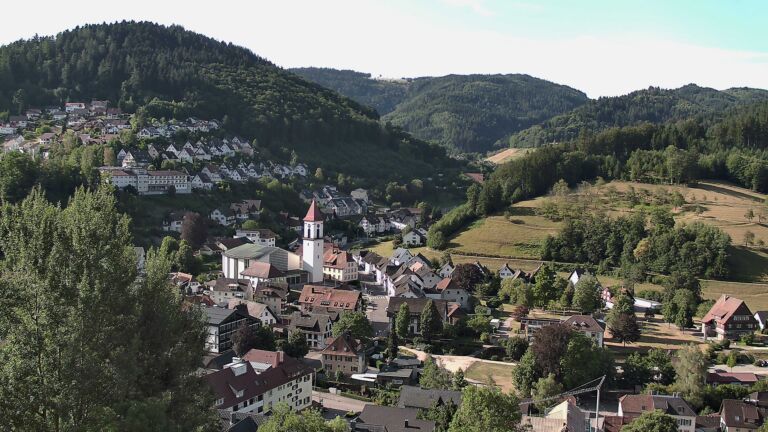 Dieses Bild zeigt eine Webcam-Aufnahme von Ottenhöfen, aufgenommen am Dienstag, den 21.07.2026 um 08:50 Uhr
