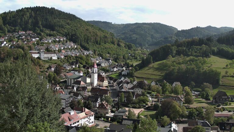 Dieses Bild zeigt eine Webcam-Aufnahme von Ottenhöfen, aufgenommen am Mittwoch, den 16.09.2026 um 16:00 Uhr