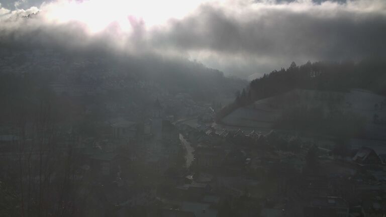 Dieses Bild zeigt eine Webcam-Aufnahme von Ottenhöfen, aufgenommen am Dienstag, den 30.12.2025 um 10:40 Uhr