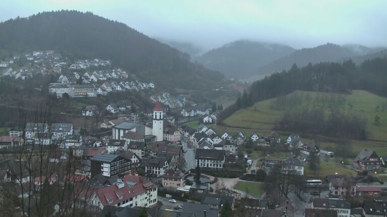 Dieses Bild zeigt eine Webcam-Aufnahme von Ottenhöfen, aufgenommen am Donnerstag, den 12.02.2026 um 17:30 Uhr