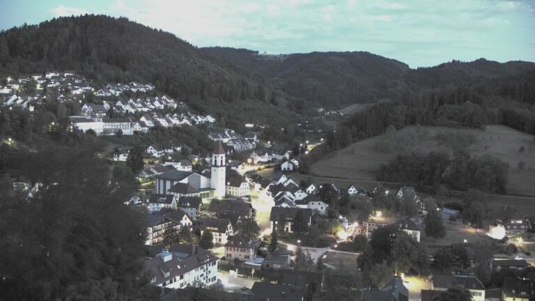 Dieses Bild zeigt eine Webcam-Aufnahme von Ottenhöfen, aufgenommen am Montag, den 24.08.2026 um 21:00 Uhr