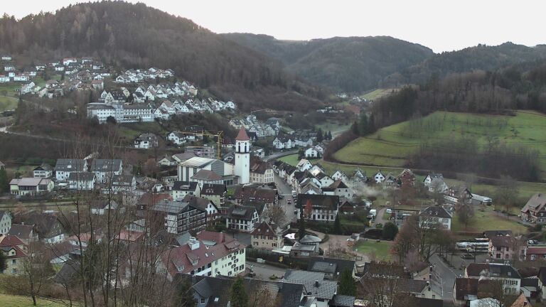 Dieses Bild zeigt eine Webcam-Aufnahme von Ottenhöfen, aufgenommen am Mittwoch, den 17.12.2025 um 08:40 Uhr