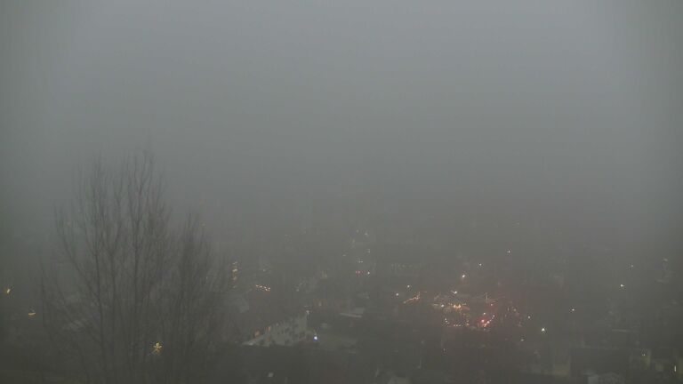 Dieses Bild zeigt eine Webcam-Aufnahme von Ottenhöfen, aufgenommen am Samstag, den 13.12.2025 um 16:50 Uhr