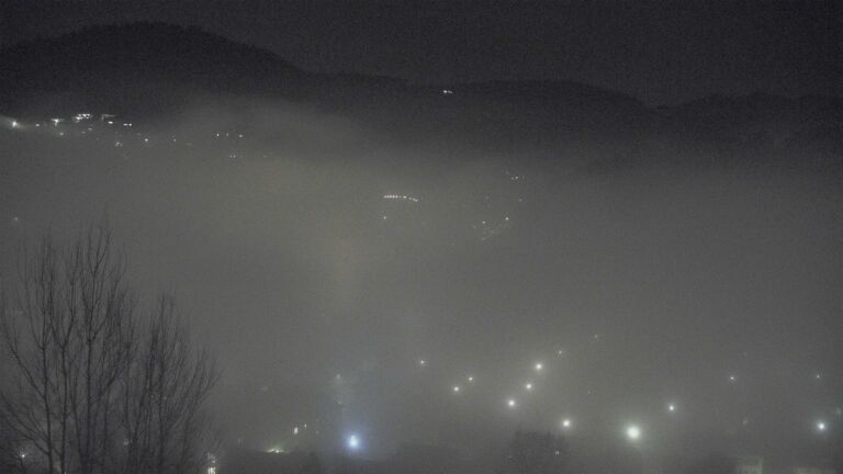 Dieses Bild zeigt eine Webcam-Aufnahme von Ottenhöfen, aufgenommen am Mittwoch, den 04.02.2026 um 19:40 Uhr