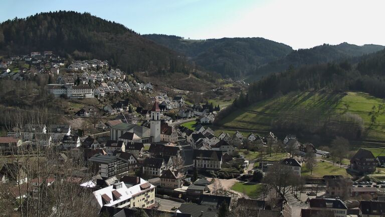 Dieses Bild zeigt eine Webcam-Aufnahme von Ottenhöfen, aufgenommen am Freitag, den 27.02.2026 um 14:10 Uhr