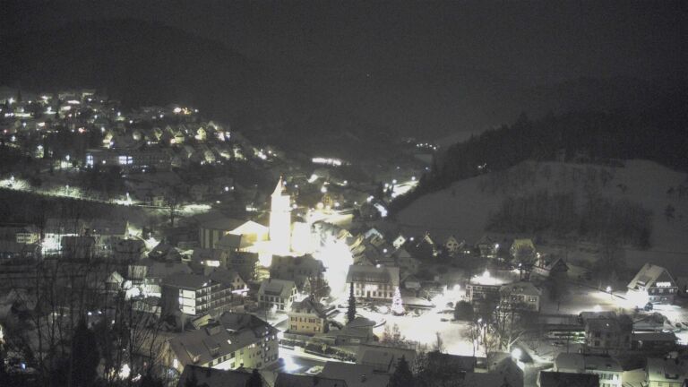 Dieses Bild zeigt eine Webcam-Aufnahme von Ottenhöfen, aufgenommen am Dienstag, den 06.01.2026 um 22:30 Uhr