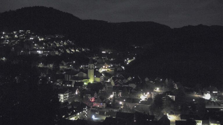 Dieses Bild zeigt eine Webcam-Aufnahme von Ottenhöfen, aufgenommen am Montag, den 28.09.2026 um 22:00 Uhr