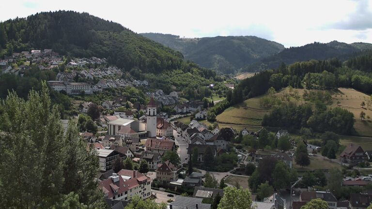 Dieses Bild zeigt eine Webcam-Aufnahme von Ottenhöfen, aufgenommen am Mittwoch, den 05.08.2026 um 12:30 Uhr