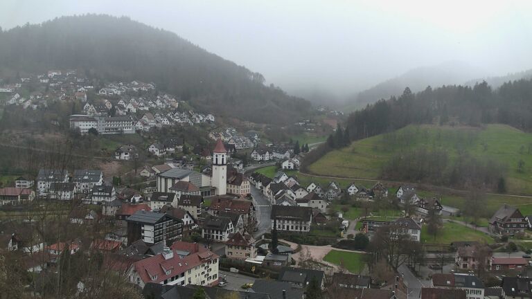 Dieses Bild zeigt eine Webcam-Aufnahme von Ottenhöfen, aufgenommen am Samstag, den 28.03.2026 um 14:30 Uhr