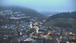 Dieses Bild zeigt eine Webcam-Aufnahme von Ottenhöfen, aufgenommen am Sonntag, den 15.02.2026 um 07:10 Uhr