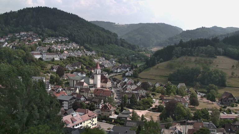 Dieses Bild zeigt eine Webcam-Aufnahme von Ottenhöfen, aufgenommen am Donnerstag, den 30.07.2026 um 15:40 Uhr