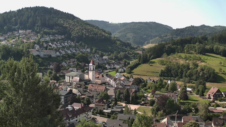 Dieses Bild zeigt eine Webcam-Aufnahme von Ottenhöfen, aufgenommen am Samstag, den 27.06.2026 um 09:40 Uhr