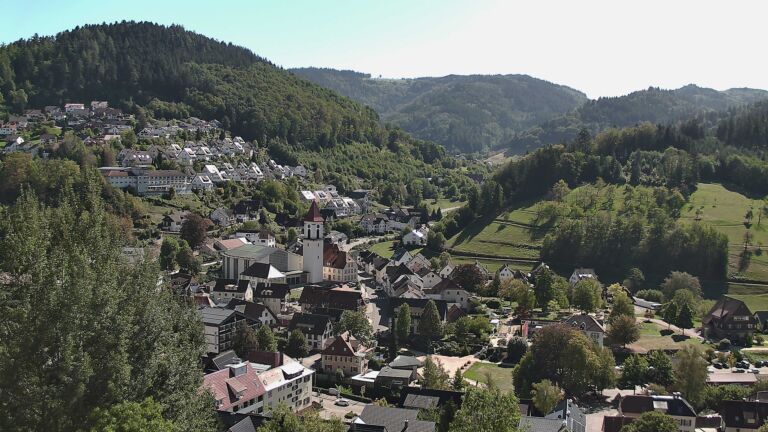 Dieses Bild zeigt eine Webcam-Aufnahme von Ottenhöfen, aufgenommen am Mittwoch, den 23.09.2026 um 14:00 Uhr