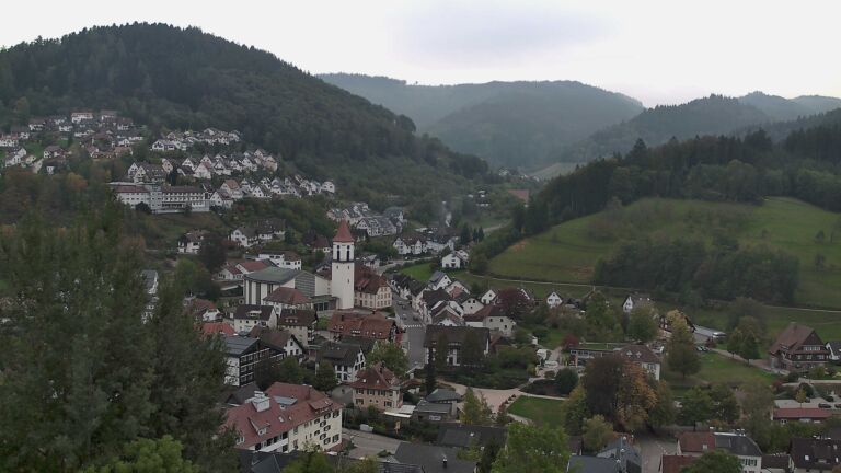 Dieses Bild zeigt eine Webcam-Aufnahme von Ottenhöfen, aufgenommen am Dienstag, den 20.10.2026 um 16:50 Uhr