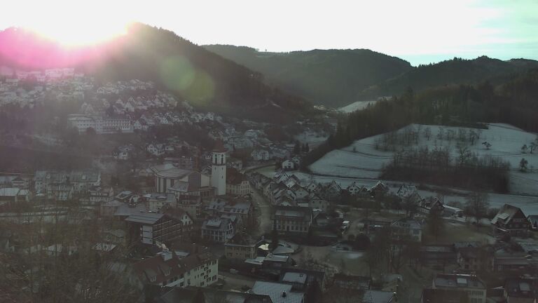 Dieses Bild zeigt eine Webcam-Aufnahme von Ottenhöfen, aufgenommen am Donnerstag, den 01.01.2026 um 09:50 Uhr