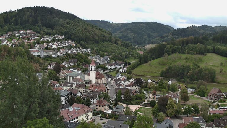 Dieses Bild zeigt eine Webcam-Aufnahme von Ottenhöfen, aufgenommen am Donnerstag, den 24.09.2026 um 15:30 Uhr