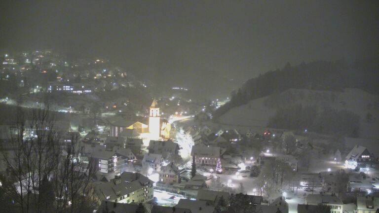 Dieses Bild zeigt eine Webcam-Aufnahme von Ottenhöfen, aufgenommen am Freitag, den 02.01.2026 um 18:40 Uhr
