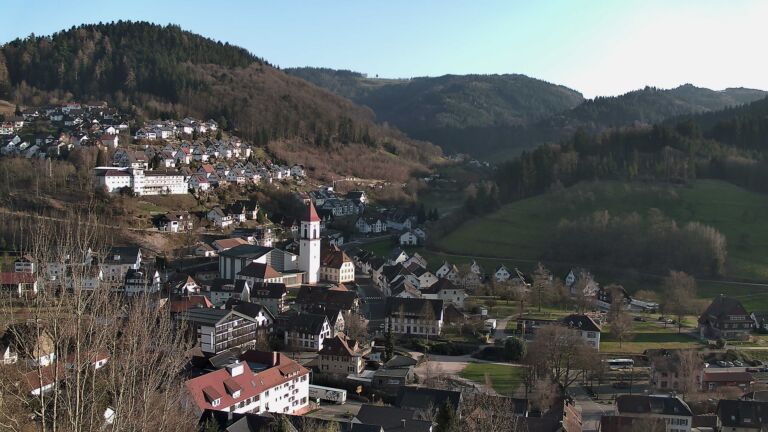 Dieses Bild zeigt eine Webcam-Aufnahme von Ottenhöfen, aufgenommen am Mittwoch, den 04.03.2026 um 16:50 Uhr