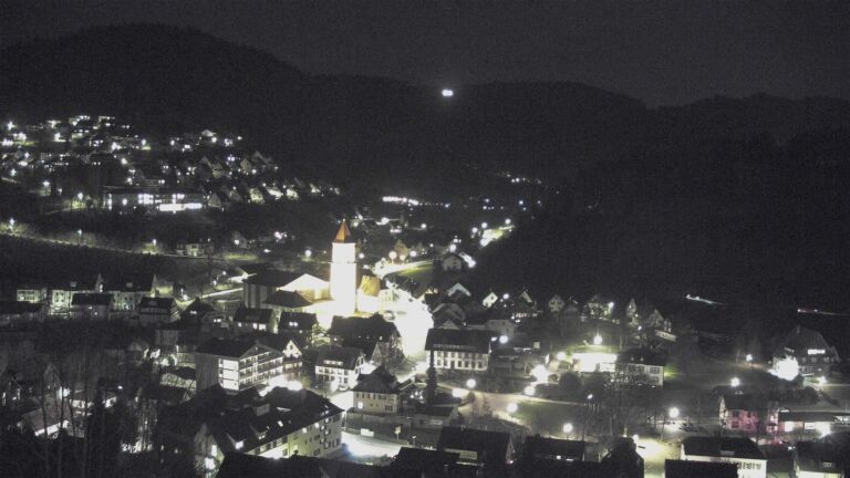 Dieses Bild zeigt eine Webcam-Aufnahme von Ottenhöfen, aufgenommen am Montag, den 09.03.2026 um 19:30 Uhr