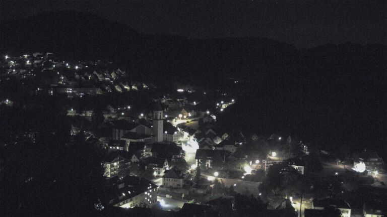 Dieses Bild zeigt eine Webcam-Aufnahme von Ottenhöfen, aufgenommen am Donnerstag, den 16.07.2026 um 23:30 Uhr
