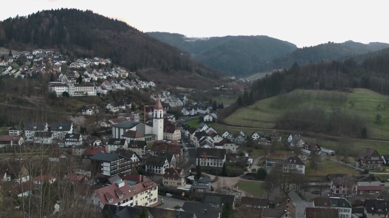 Dieses Bild zeigt eine Webcam-Aufnahme von Ottenhöfen, aufgenommen am Donnerstag, den 25.12.2025 um 16:30 Uhr