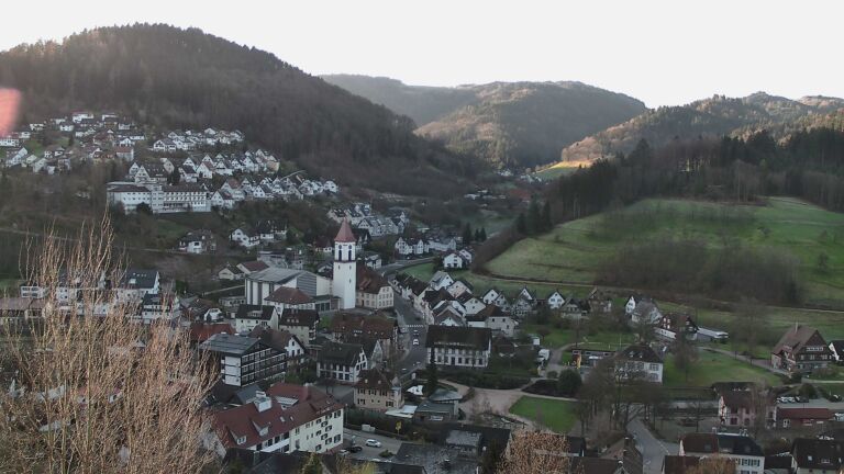 Dieses Bild zeigt eine Webcam-Aufnahme von Ottenhöfen, aufgenommen am Freitag, den 13.03.2026 um 07:50 Uhr