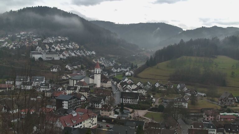 Dieses Bild zeigt eine Webcam-Aufnahme von Ottenhöfen, aufgenommen am Dienstag, den 03.02.2026 um 12:10 Uhr