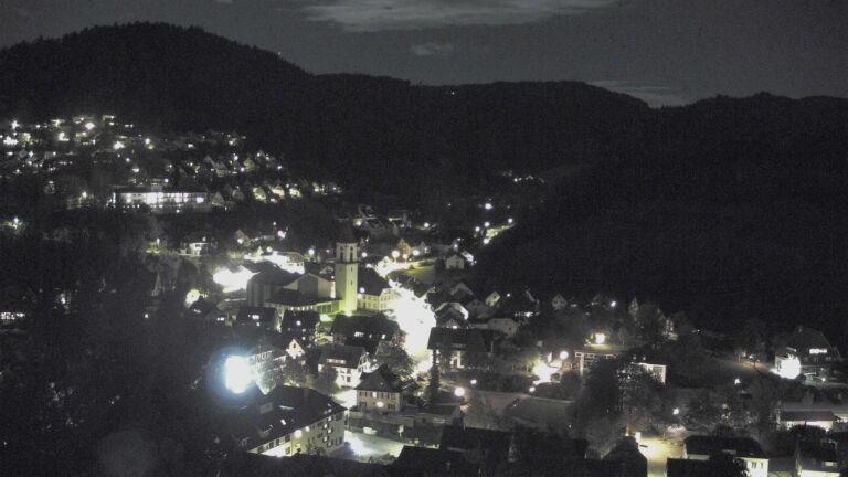 Dieses Bild zeigt eine Webcam-Aufnahme von Ottenhöfen, aufgenommen am Donnerstag, den 22.10.2026 um 20:20 Uhr