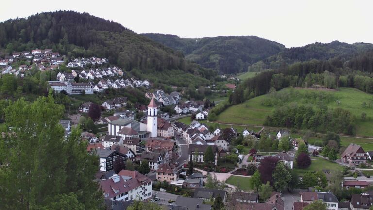 Dieses Bild zeigt eine Webcam-Aufnahme von Ottenhöfen, aufgenommen am Samstag, den 02.05.2026 um 06:00 Uhr
