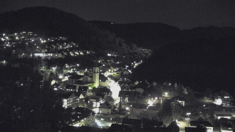 Dieses Bild zeigt eine Webcam-Aufnahme von Ottenhöfen, aufgenommen am Freitag, den 16.10.2026 um 20:20 Uhr