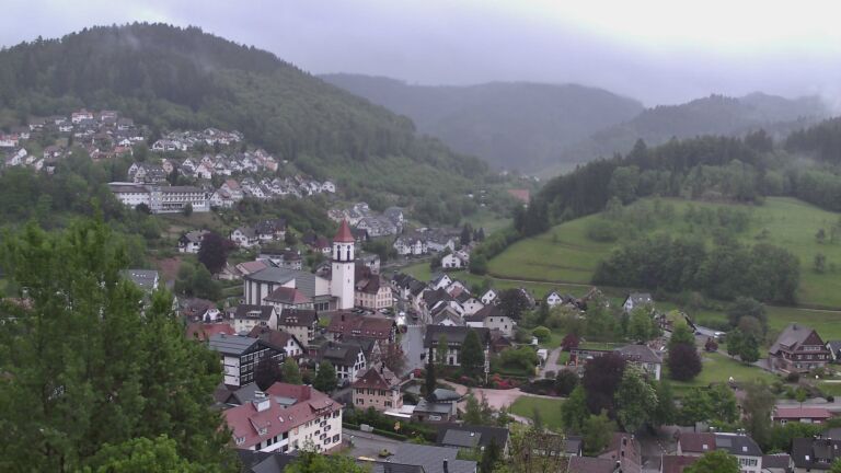 Dieses Bild zeigt eine Webcam-Aufnahme von Ottenhöfen, aufgenommen am Mittwoch, den 06.05.2026 um 20:20 Uhr
