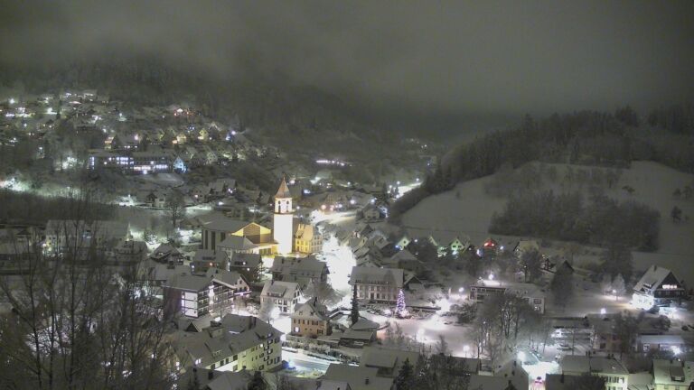 Dieses Bild zeigt eine Webcam-Aufnahme von Ottenhöfen, aufgenommen am Samstag, den 10.01.2026 um 18:00 Uhr