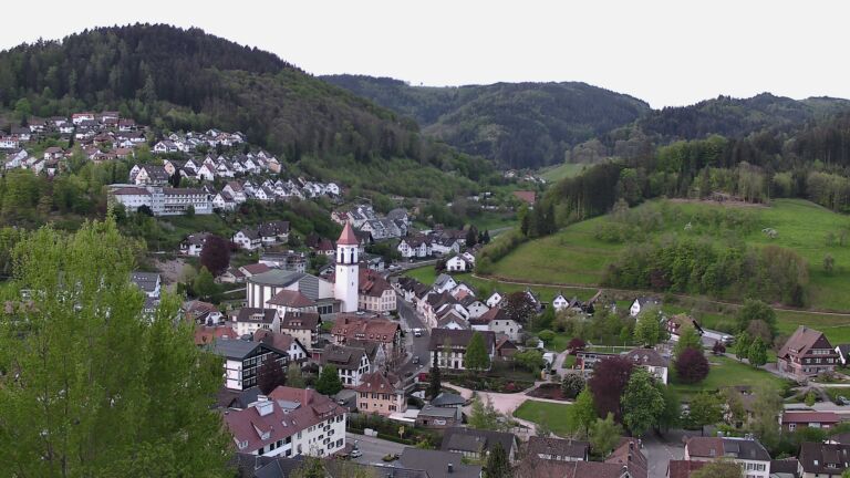 Dieses Bild zeigt eine Webcam-Aufnahme von Ottenhöfen, aufgenommen am Dienstag, den 28.04.2026 um 06:30 Uhr