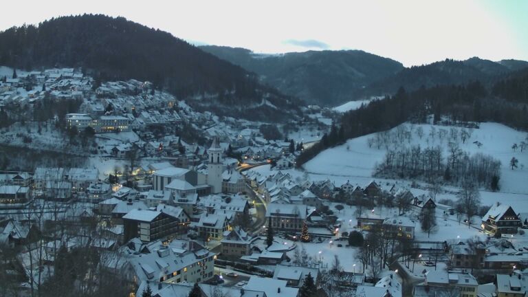 Dieses Bild zeigt eine Webcam-Aufnahme von Ottenhöfen, aufgenommen am Mittwoch, den 07.01.2026 um 07:50 Uhr