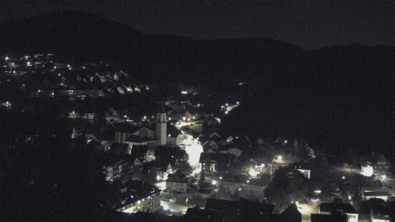 Dieses Bild zeigt eine Webcam-Aufnahme von Ottenhöfen, aufgenommen am Mittwoch, den 26.08.2026 um 04:00 Uhr