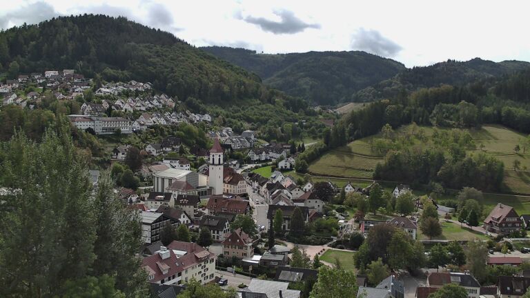 Dieses Bild zeigt eine Webcam-Aufnahme von Ottenhöfen, aufgenommen am Mittwoch, den 09.09.2026 um 12:10 Uhr