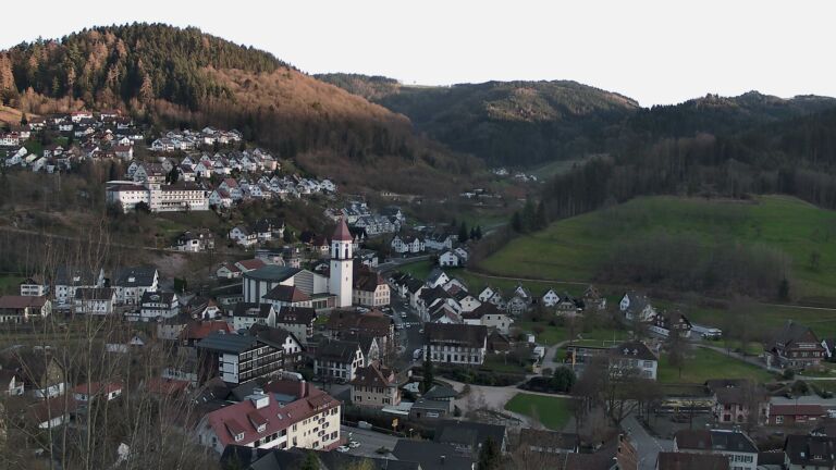 Dieses Bild zeigt eine Webcam-Aufnahme von Ottenhöfen, aufgenommen am Donnerstag, den 12.03.2026 um 17:50 Uhr